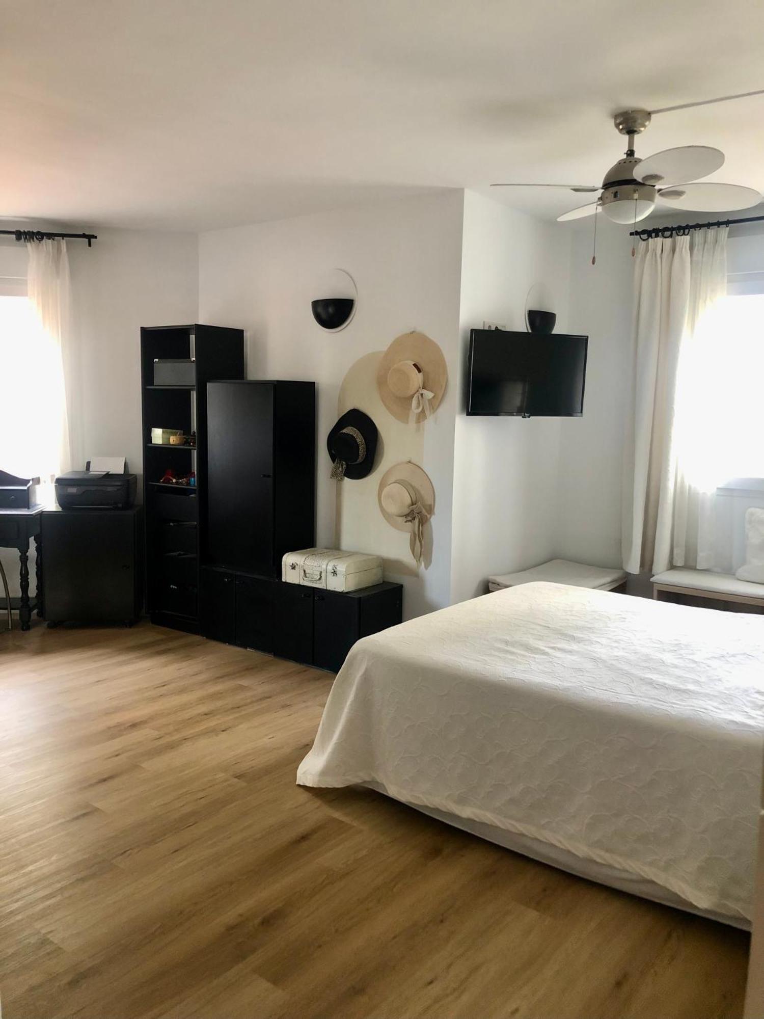 Habitacion Con Smart Tv En Piso Compartido Con Bano Privado O Compartido Malaga Sol 외부 사진